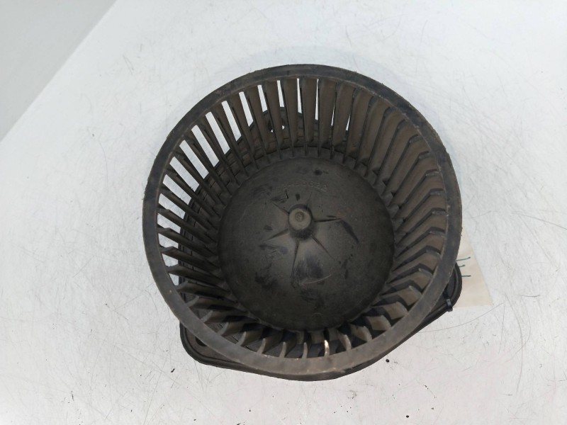 Recambio de motor calefaccion para volvo serie 740 berlina/familiar referencia OEM IAM 5049890  