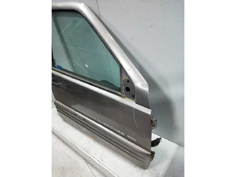 Recambio de puerta delantera derecha para jeep gr.cherokee (zj)/(z) 2.5 turbodiesel referencia OEM IAM  GR CHEROKEE