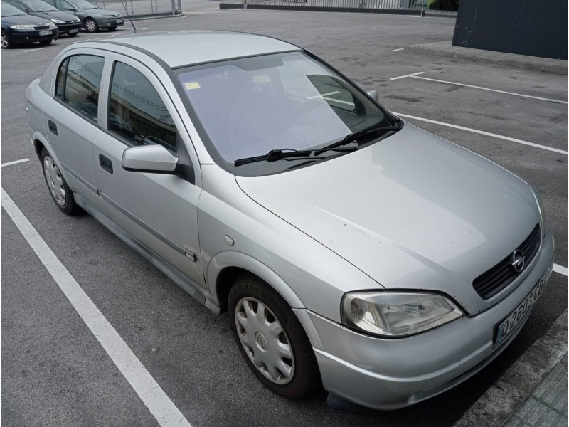 opel astra g berlina del año 1999