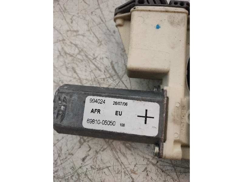 Recambio de elevalunas delantero derecho para toyota avensis berlina (t25) 2.2 d-4d executive berlina (5-ptas.) referencia OEM I