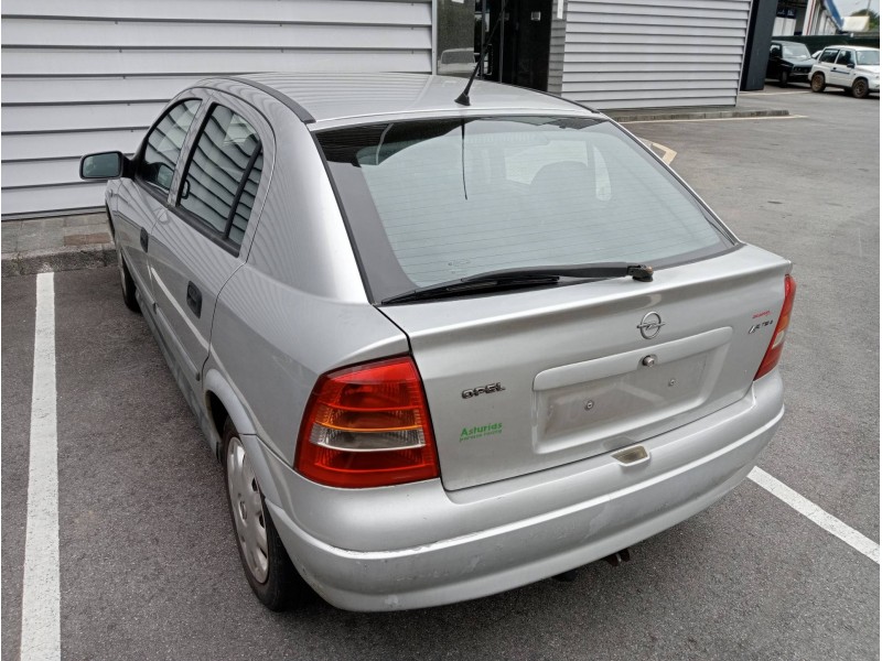 opel astra g berlina del año 1999