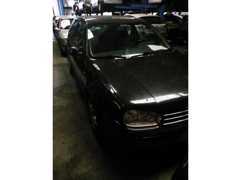 volkswagen golf iv berlina (1j1) del año 2001