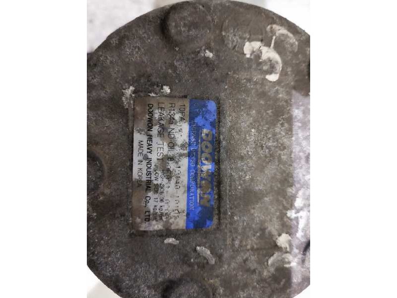 Recambio de compresor aire acondicionado para kia carens 1.8 cat referencia OEM IAM 1214010103  