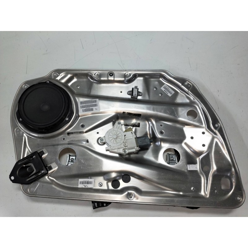 Recambio de elevalunas delantero izquierdo para mercedes clase c (w204) familiar referencia OEM IAM A2048200142 971133100 5P R