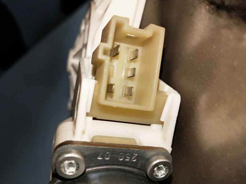 Recambio de elevalunas delantero izquierdo para mercedes clase c (w204) familiar referencia OEM IAM A2048200142 971133100 5P R