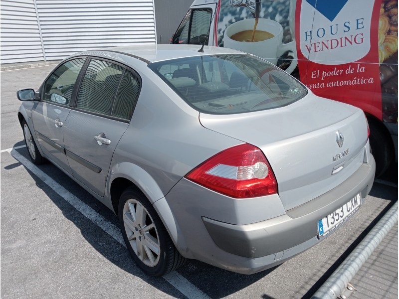 renault megane ii classic berlina del año 2004