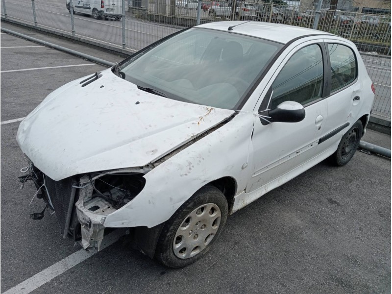 peugeot 206 berlina del año 2004