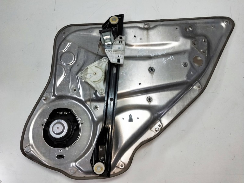 Recambio de elevalunas trasero izquierdo para mercedes clase c (w204) familiar referencia OEM IAM A2048200642 961111100 5P R