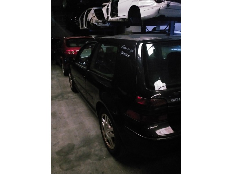volkswagen golf iv berlina (1j1) del año 2001