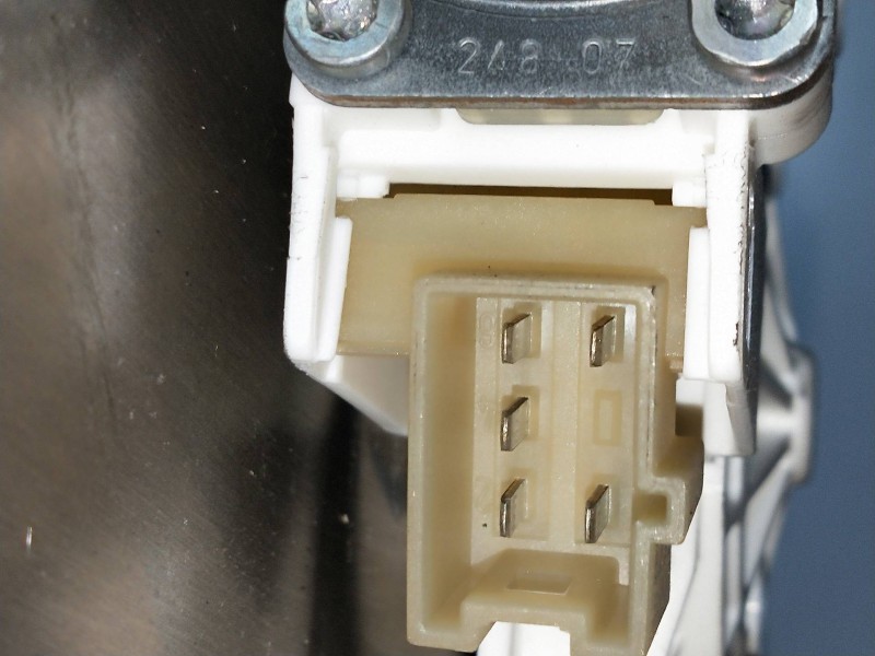 Recambio de elevalunas trasero izquierdo para mercedes clase c (w204) familiar referencia OEM IAM A2048200642 961111100 5P R