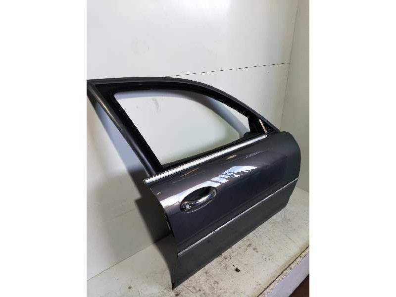 Recambio de puerta delantera derecha para lancia thesis (115) 3.0 v6 24v cae emblema referencia OEM IAM   