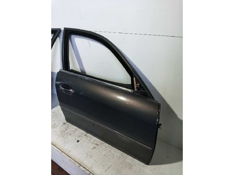 Recambio de puerta delantera derecha para lancia thesis (115) 3.0 v6 24v cae emblema referencia OEM IAM   
