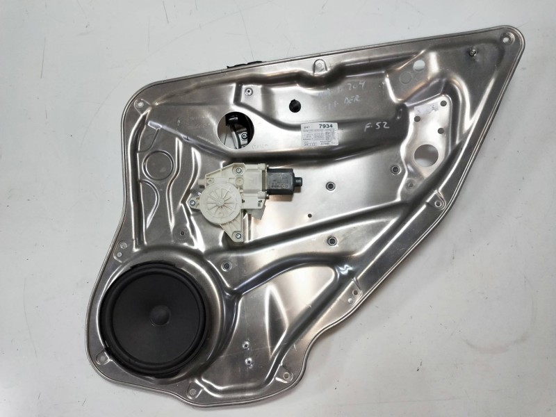 Recambio de elevalunas trasero derecho para mercedes clase c (w204) lim. referencia OEM IAM A2048200642961108100  4P