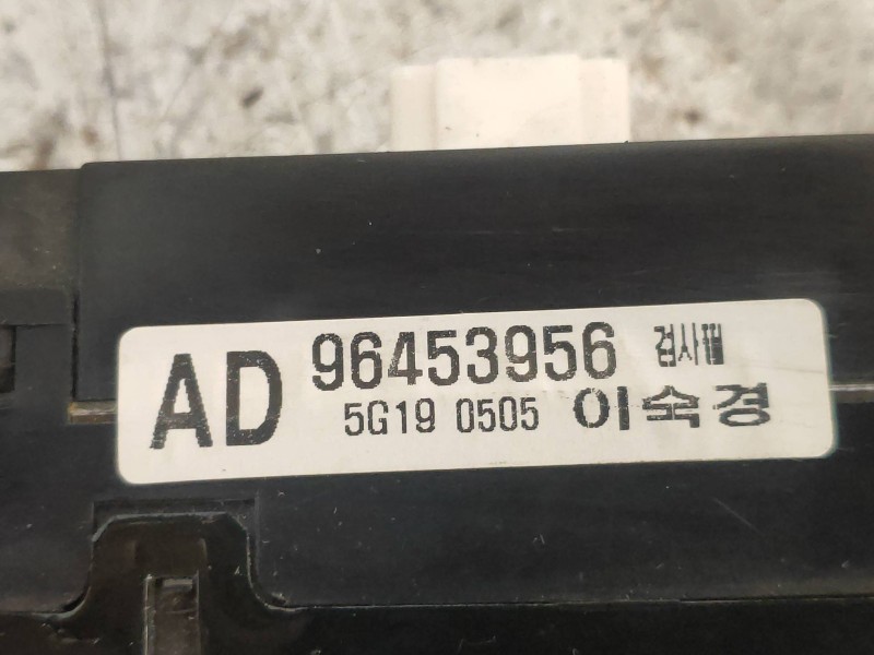 Recambio de pantalla multifuncion para chevrolet evanda cdx referencia OEM IAM   