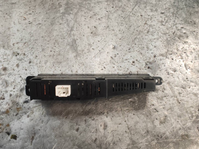 Recambio de pantalla multifuncion para chevrolet evanda cdx referencia OEM IAM   