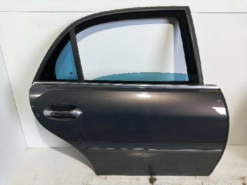 Recambio de puerta trasera derecha para lancia thesis (115) 3.0 v6 24v cae emblema referencia OEM IAM   