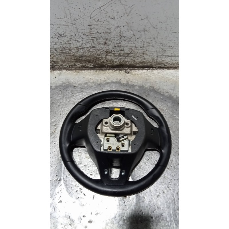 Recambio de volante para kia sportage business 2wd referencia OEM IAM 56100F1130  