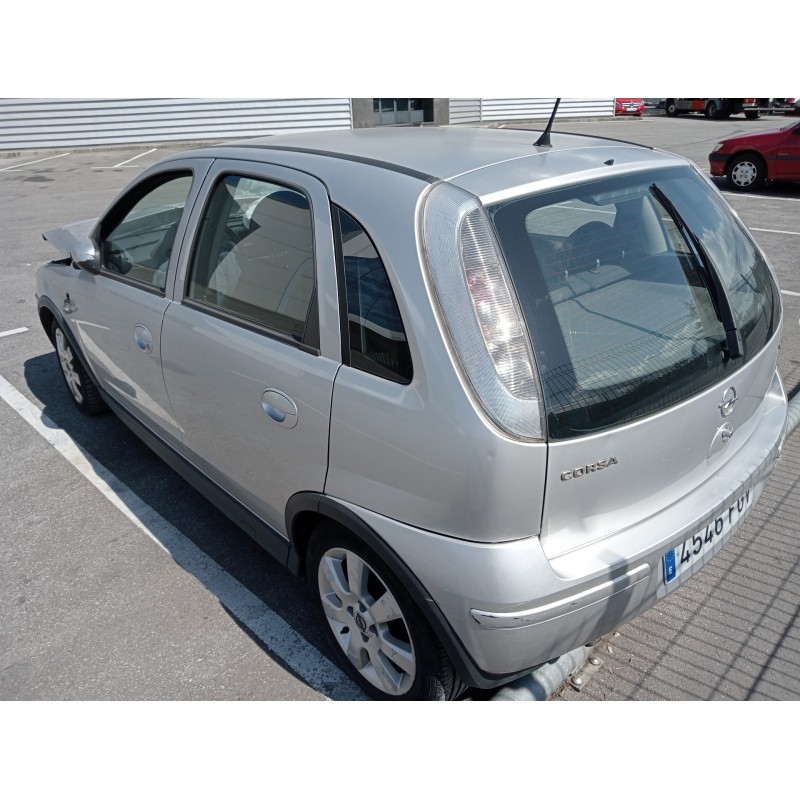 opel corsa c del año 2006