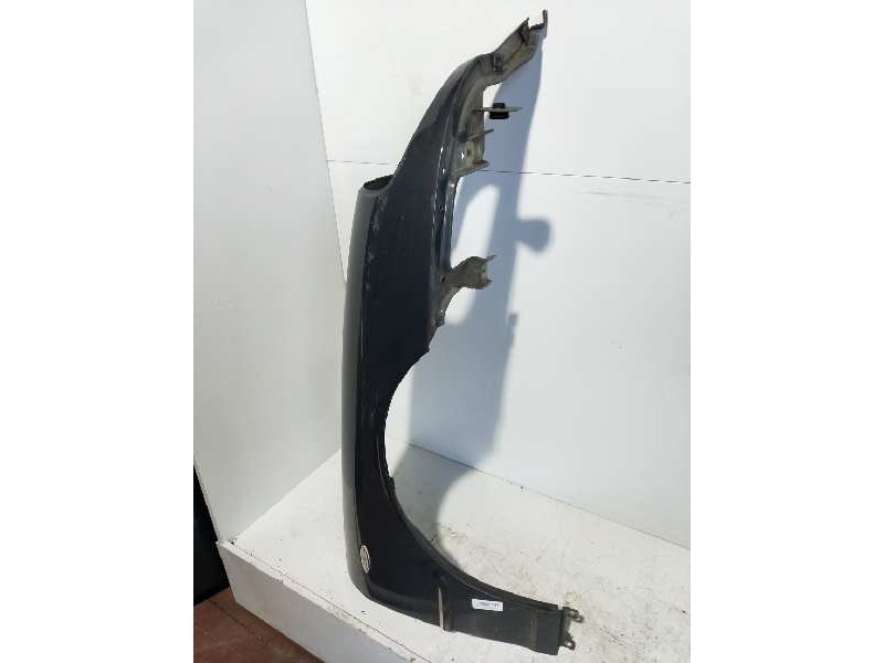 Recambio de aleta delantera derecha para lancia thesis (115) 3.0 v6 24v cae emblema referencia OEM IAM   
