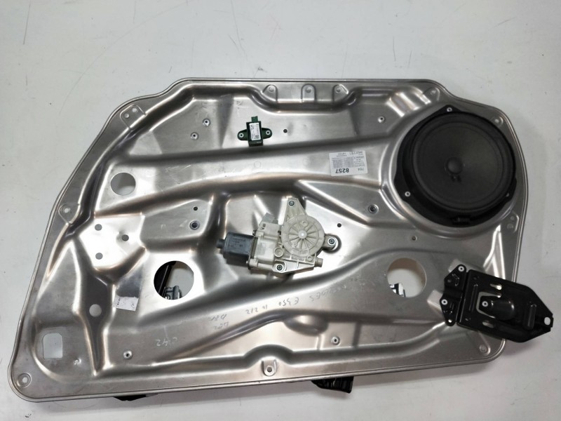 Recambio de elevalunas delantero derecho para mercedes clase e (w212) familiar referencia OEM IAM A2048200242 971218101 5P R