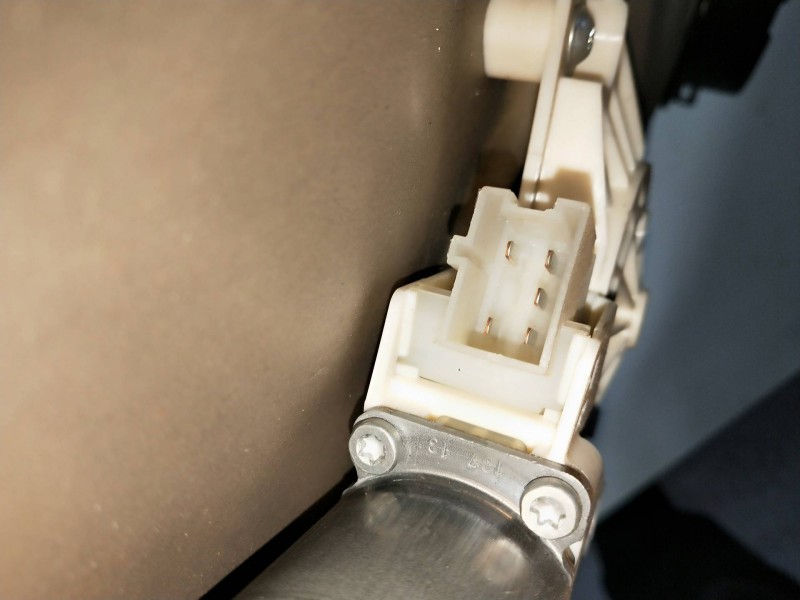 Recambio de elevalunas delantero derecho para mercedes clase e (w212) familiar referencia OEM IAM A2048200242 971218101 5P R Recambio de elevalunas delantero derecho para mercedes clase e (w212) familiar referencia OEM IAM A2048200242 971218101 5P R