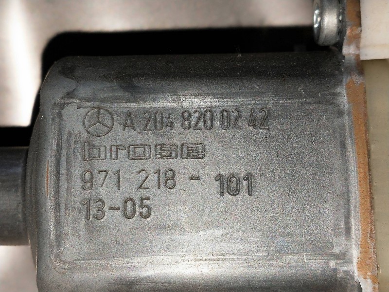 Recambio de elevalunas delantero derecho para mercedes clase e (w212) familiar referencia OEM IAM A2048200242 971218101 5P R