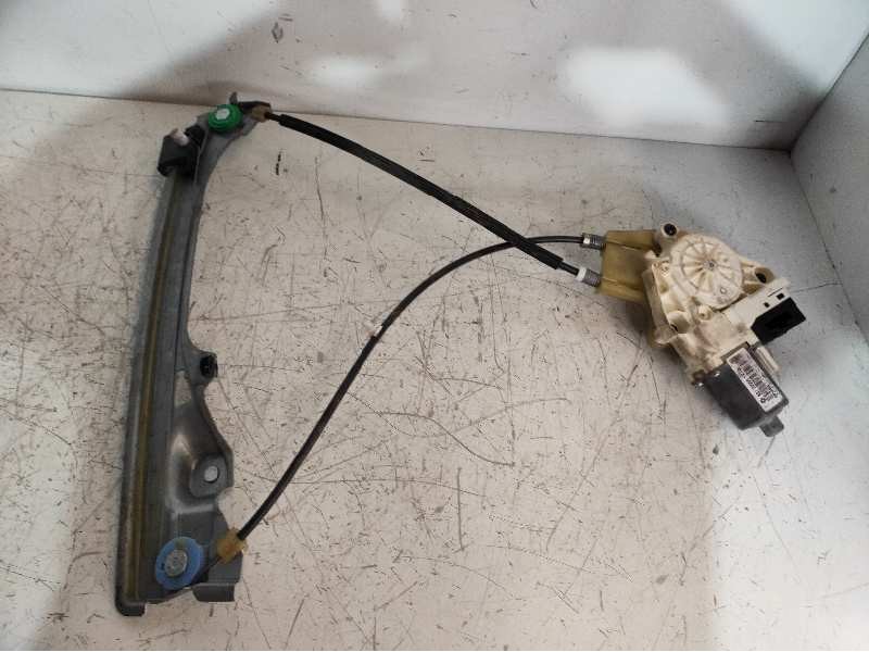 Recambio de elevalunas trasero derecho para renault laguna iii expression referencia OEM IAM 974828102 0130822401 989698103 8270