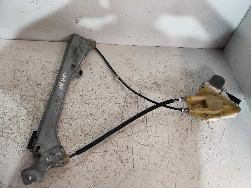 Recambio de elevalunas trasero derecho para renault laguna iii expression referencia OEM IAM 974828102 0130822401 989698103 8270