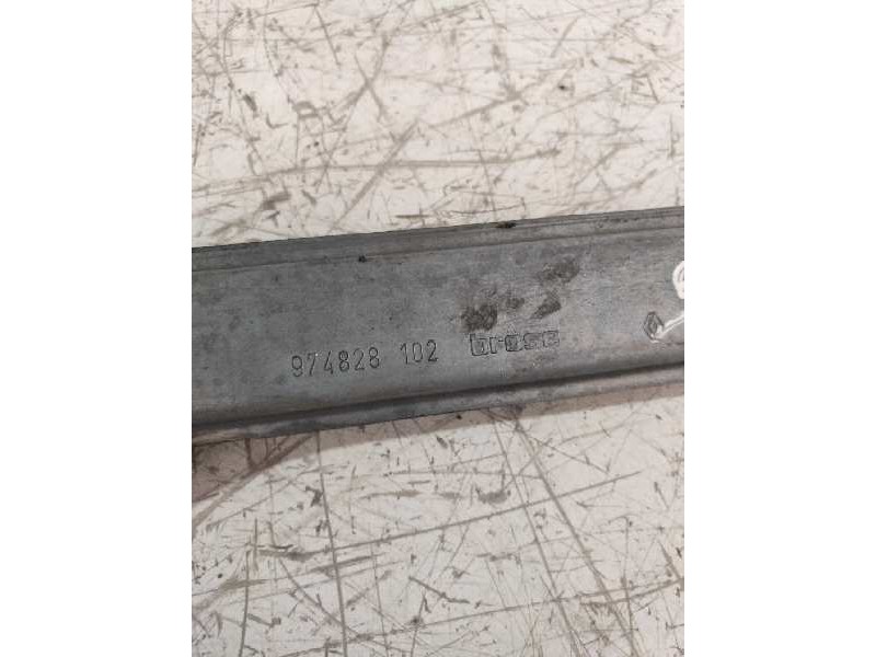 Recambio de elevalunas trasero derecho para renault laguna iii expression referencia OEM IAM 974828102 0130822401 989698103 8270