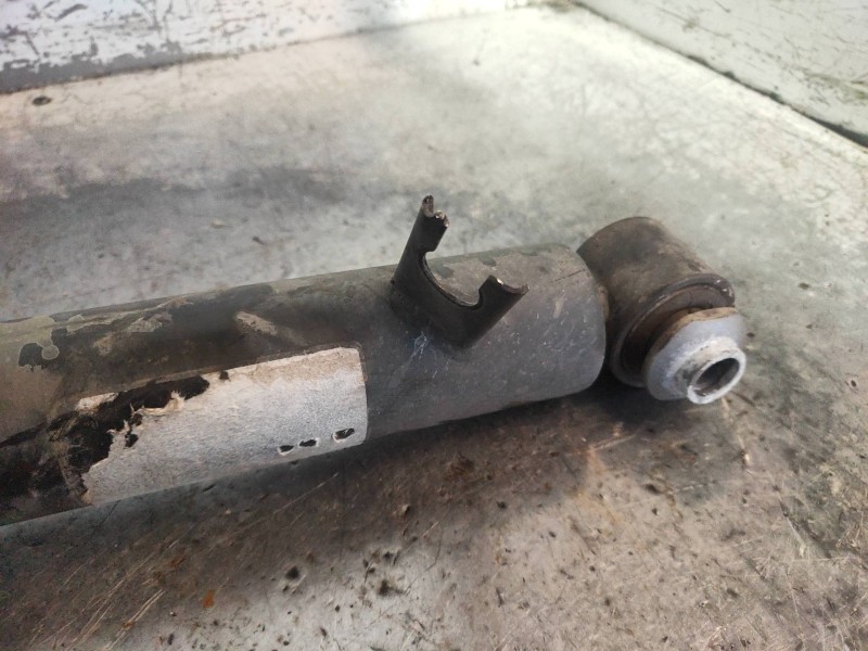 Recambio de amortiguador trasero derecho para bmw x5 (e70) 3.0d referencia OEM IAM 33526781927  