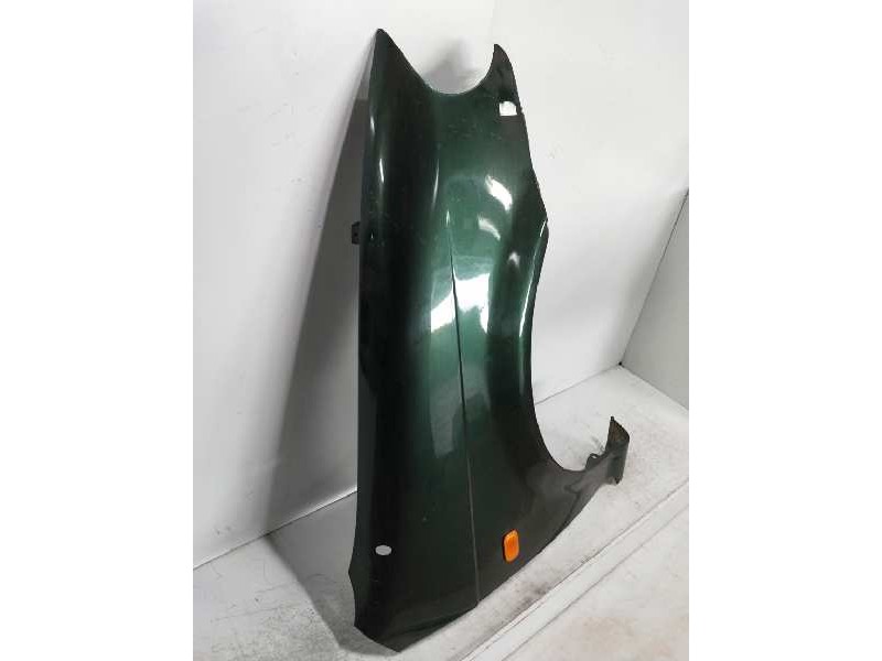 Recambio de aleta delantera derecha para kia carnival referencia OEM IAM   