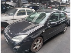 ford focus berlina (cak) del año 2001