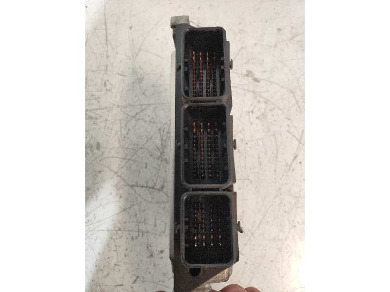 Recambio de centralita motor uce para renault laguna iii expression referencia OEM IAM 0281014646 8200726880 88215 