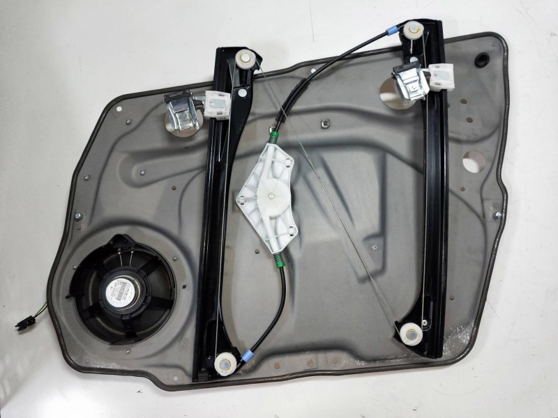 Recambio de elevalunas delantero izquierdo para mercedes clase b (w245) referencia OEM IAM   5P Recambio de elevalunas delantero izquierdo para mercedes clase b (w245) referencia OEM IAM   5P