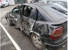 opel astra g berlina del año 2002 2