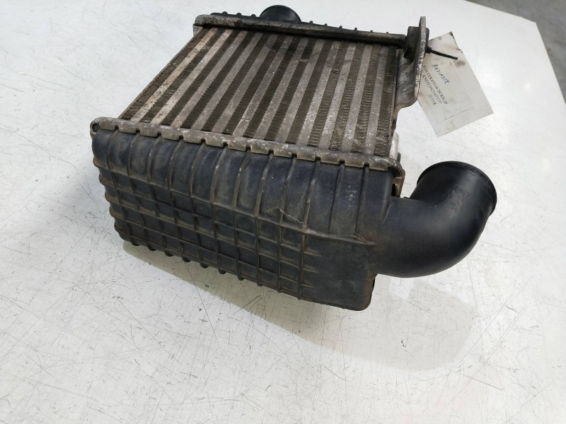 Recambio de intercooler para kia cerato 2.0 turbodiesel cat referencia OEM IAM 2827027010  