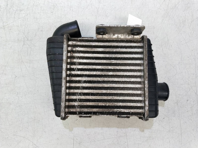 Recambio de intercooler para kia cerato 2.0 turbodiesel cat referencia OEM IAM 2827027010  