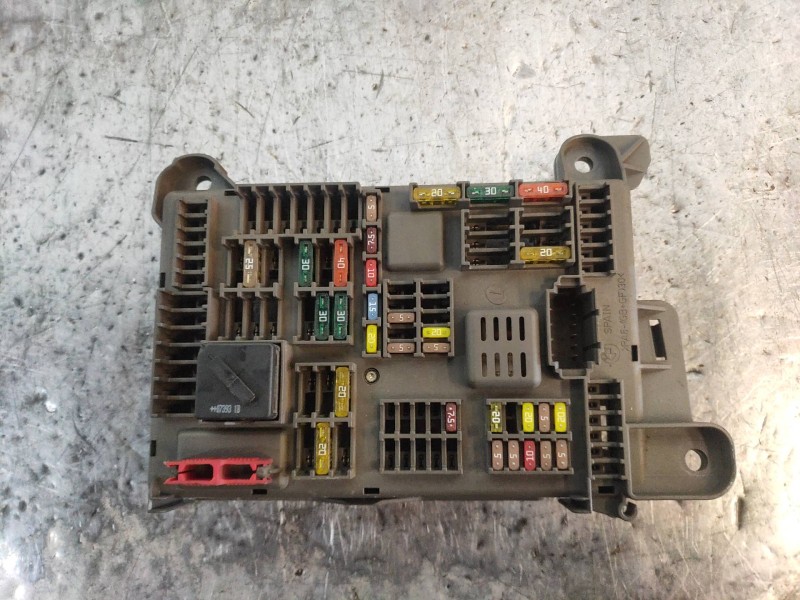 Recambio de caja reles / fusibles para bmw x5 (e70) 3.0d referencia OEM IAM 518954020A 693168703 