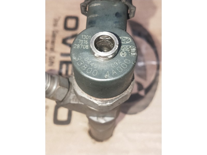 Recambio de inyector para kia sorento referencia OEM IAM 0445110092  