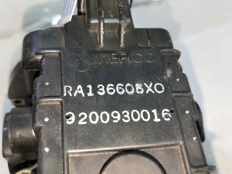Recambio de caudalimetro para hyundai lantra (j1) 1.8 16v cat referencia OEM IAM RA136608X0 9200930016 KEFICO