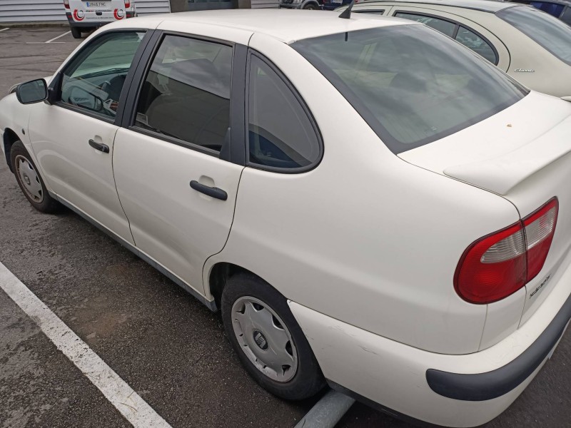 seat cordoba berlina (6k2) del año 1999