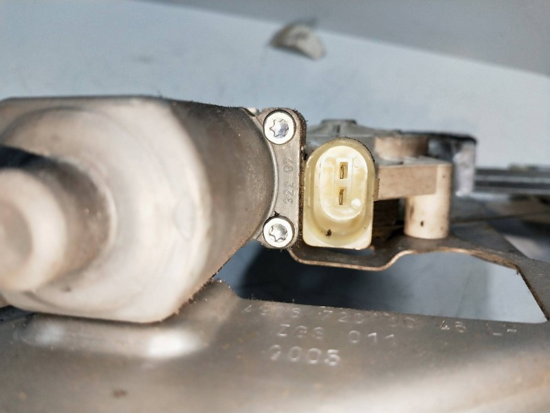 Recambio de elevalunas delantero izquierdo para mercedes sprinterii caja cerrada (desde 01.06) referencia OEM IAM A0068205442 99