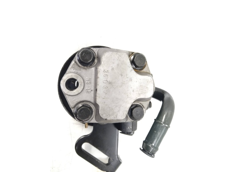 Recambio de bomba direccion para kia rio 1.3 cat referencia OEM IAM   