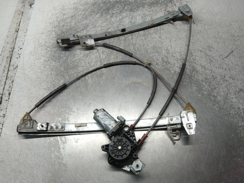 Recambio de elevalunas delantero izquierdo para citroen xsara coupe 1.9 d vtr referencia OEM IAM  97 3P Recambio de elevalunas delantero izquierdo para citroen xsara coupe 1.9 d vtr referencia OEM IAM  97 3P