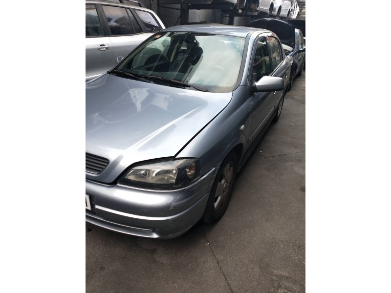opel astra g berlina del año 2003