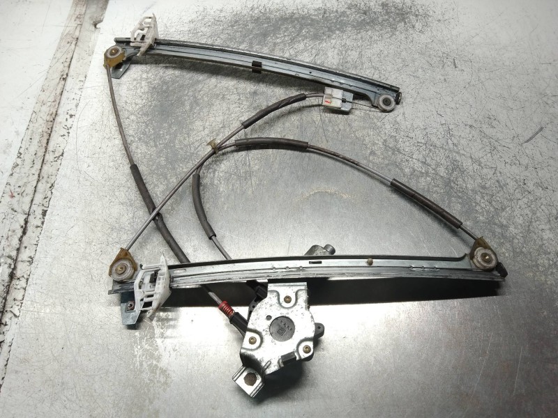 Recambio de elevalunas delantero izquierdo para citroen xsara coupe 1.9 d vtr referencia OEM IAM  97 3P Recambio de elevalunas delantero izquierdo para citroen xsara coupe 1.9 d vtr referencia OEM IAM  97 3P