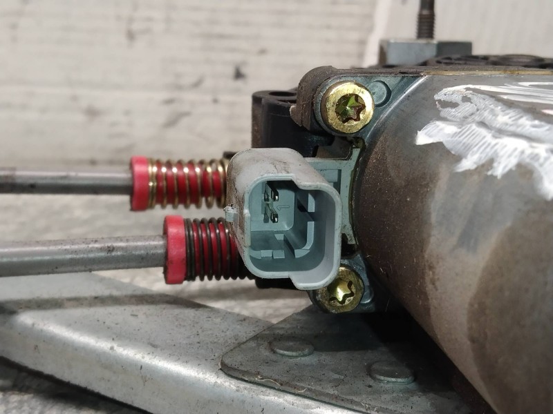 Recambio de elevalunas delantero izquierdo para citroen xsara coupe 1.9 d vtr referencia OEM IAM  97 3P Recambio de elevalunas delantero izquierdo para citroen xsara coupe 1.9 d vtr referencia OEM IAM  97 3P