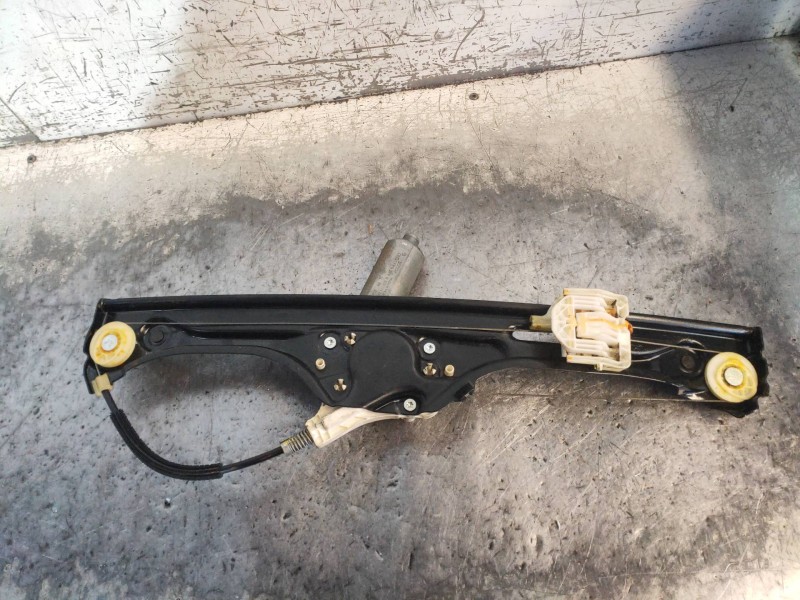 Recambio de elevalunas trasero derecho para bmw x5 (e70) 3.0d referencia OEM IAM 7137030  