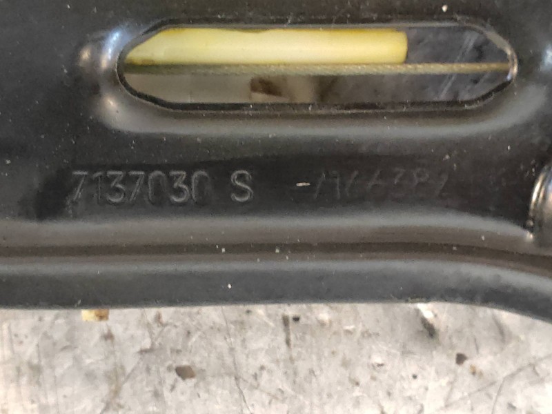 Recambio de elevalunas trasero derecho para bmw x5 (e70) 3.0d referencia OEM IAM 7137030  