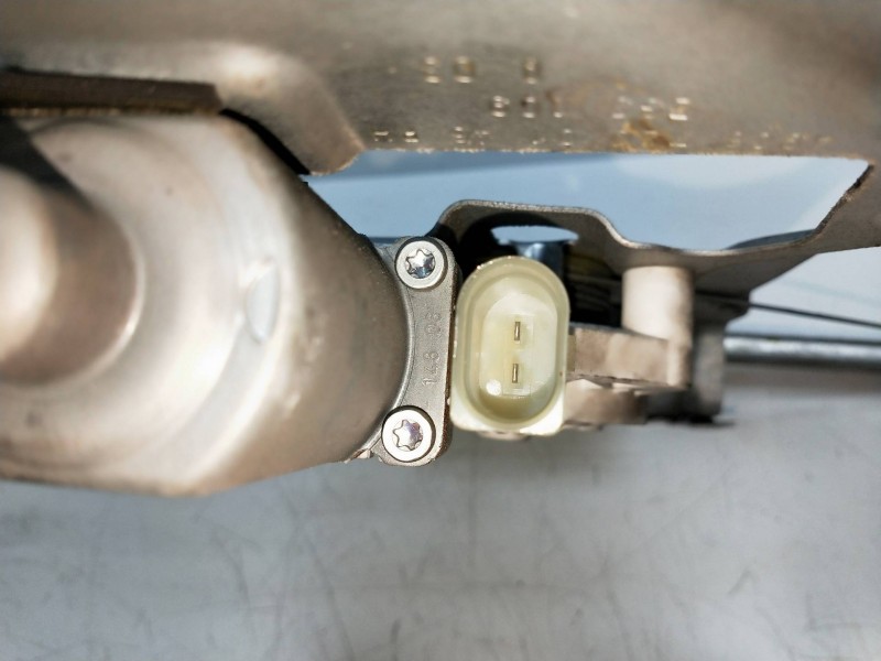 Recambio de elevalunas delantero derecho para mercedes sprinterii caja cerrada (desde 01.06) 2.1 cdi cat referencia OEM IAM A006